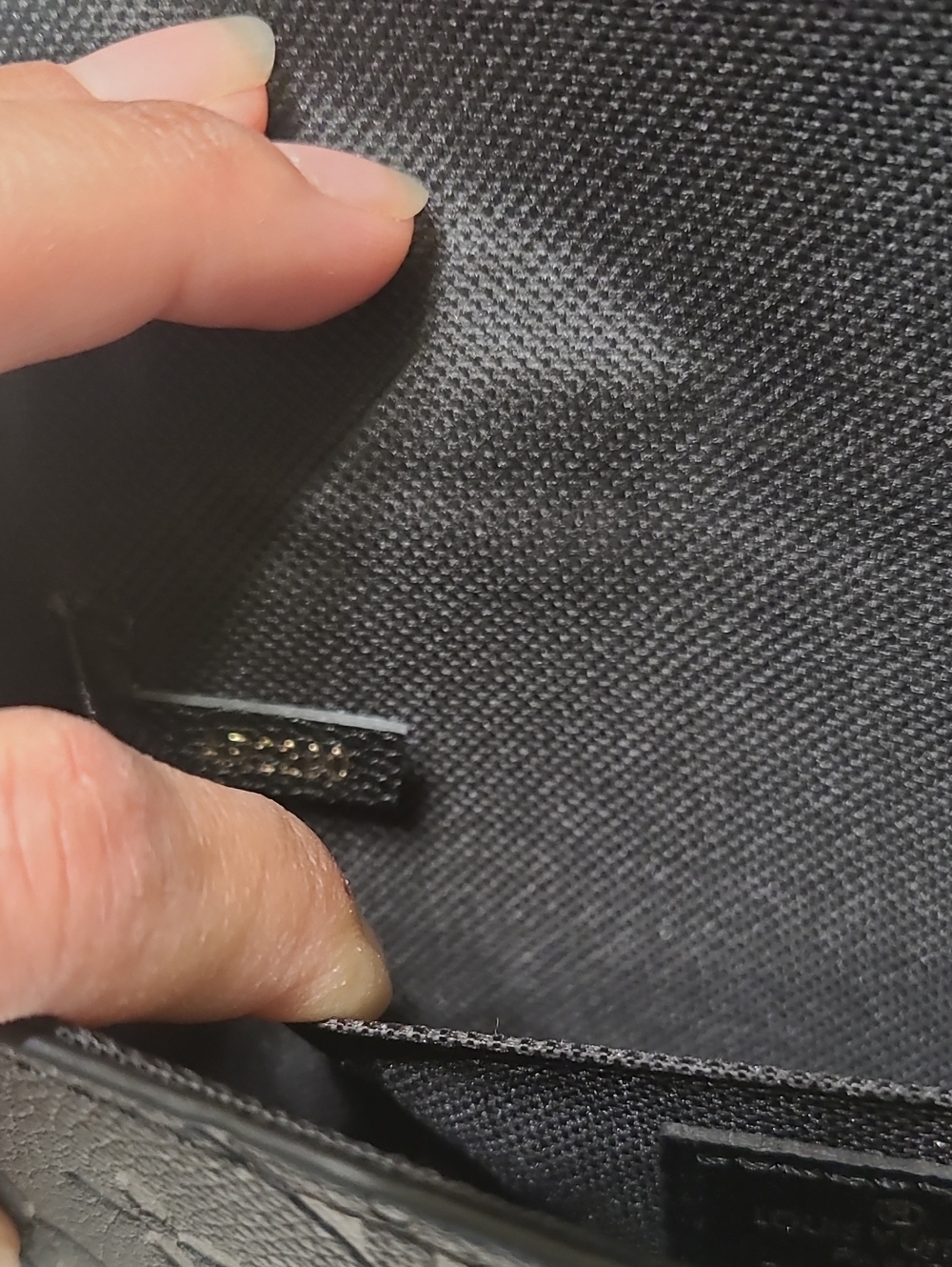 Black Embossed Chain Purse/wallet - Picture 5 of 8